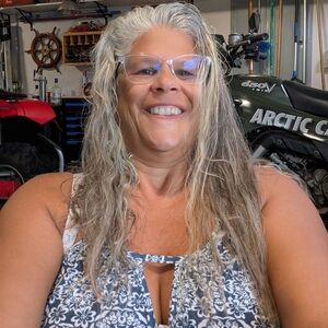 Meet your Posher, Gina Soon To Be Luxe Life BEST! jewlery Mine & Vintage, Luxe